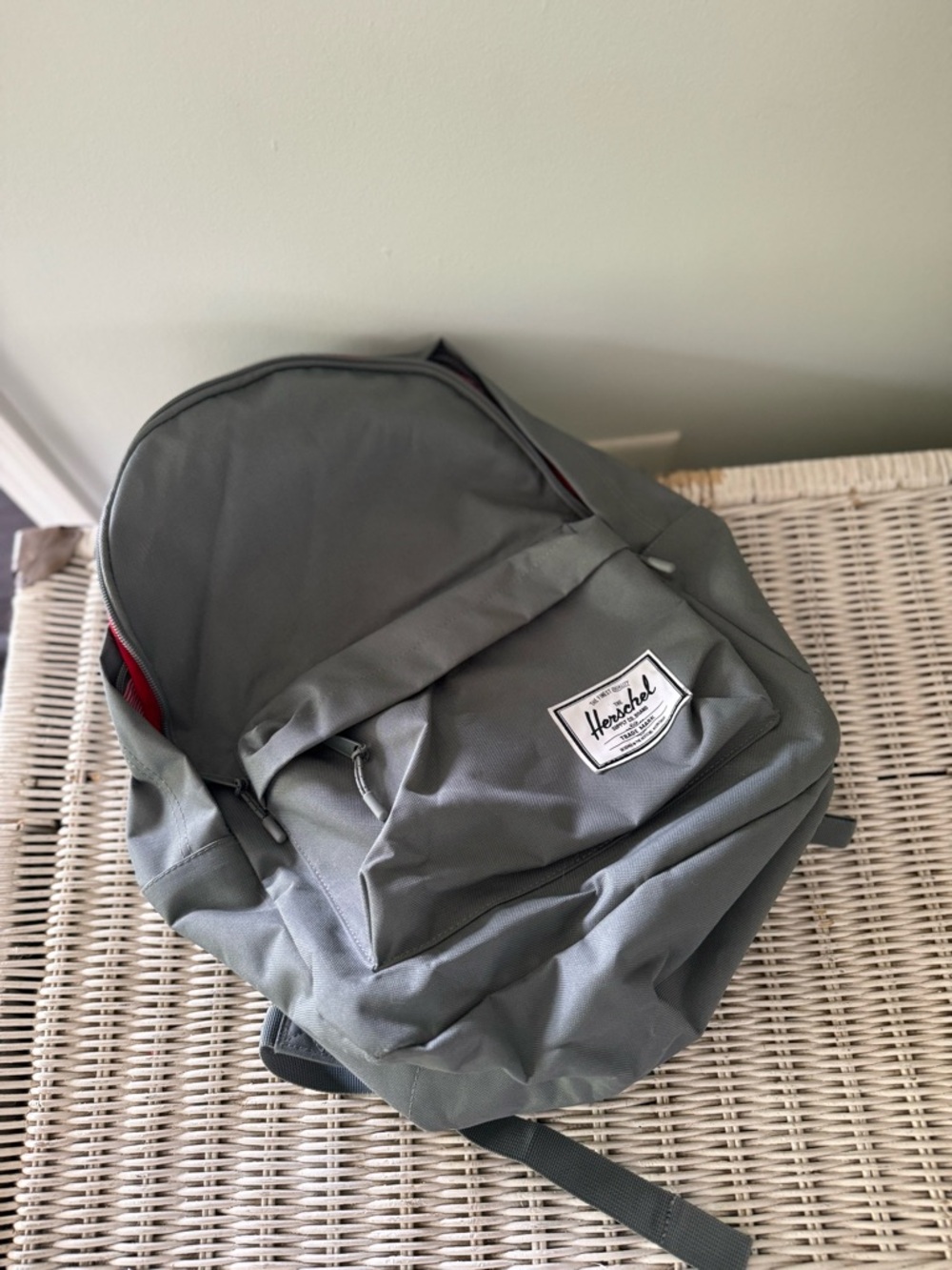 Backpack - Picture 4 of 7